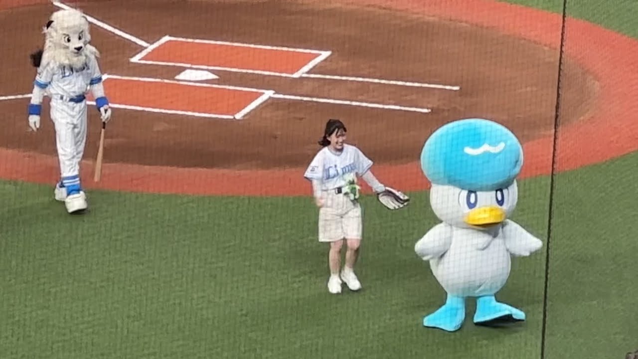 【ポケモンコラボデー】テレビアニメ『ポケットモンスター』リコ役の声優・鈴木みのりさんwithクワッス セレモニアルピッチ【西武vsソフトバンク】2024/7/21