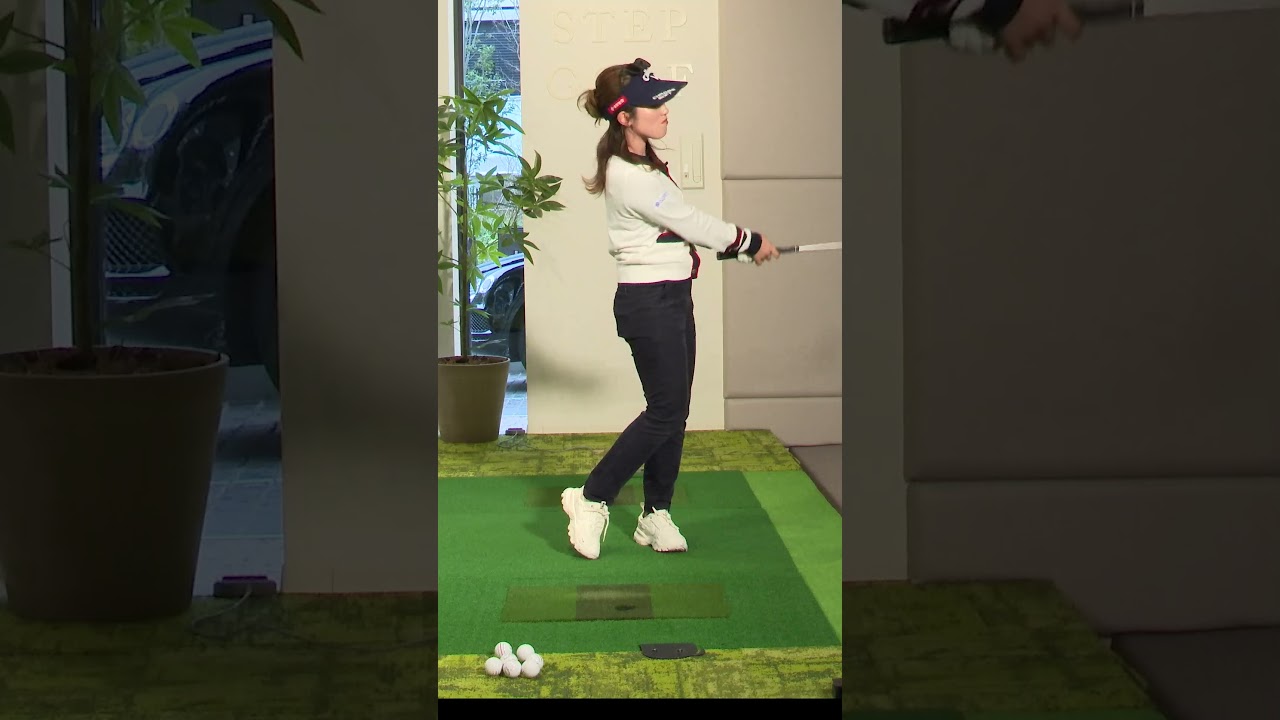 【西村優菜】アプローチは体とクラブを一体化させて打つ！#レッスン  #アプローチ