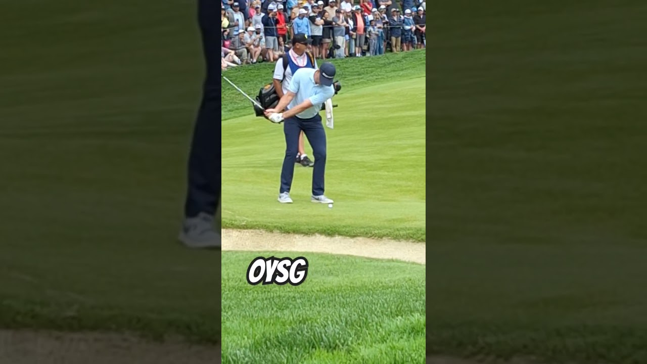 Justin Rose with the 4 practice chips @shortgame @shankitgolf @justinrose4403