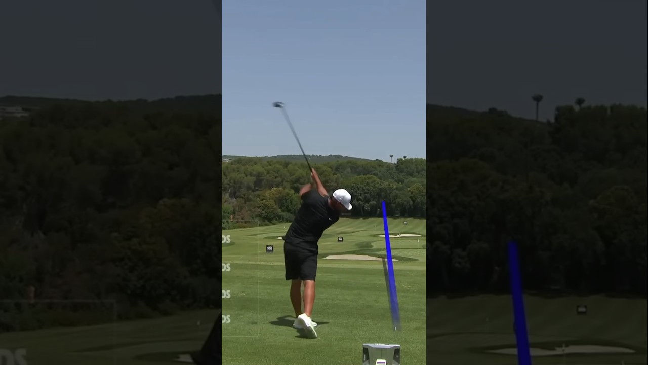 How Brooks Koepka hits his Fairway Finder ⛳️ #golfshorts #golfswing #golftips