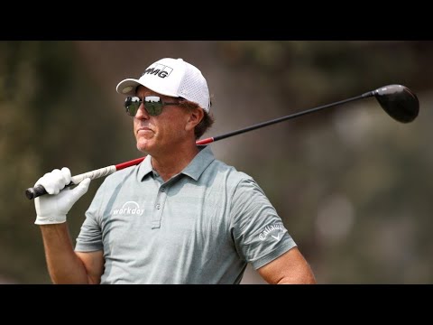 Phil Mickelson stuns LIV Golf crowd despite awful showing at Greenbrier event