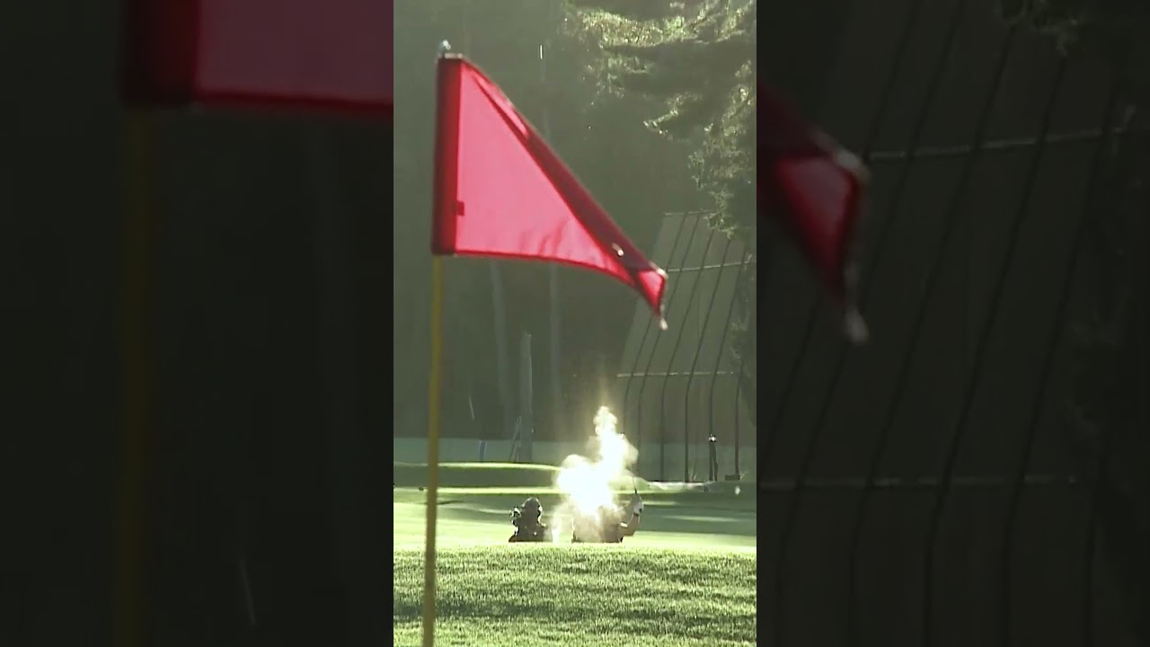 【石川遼】100ヤードのバンカーからナイスショット