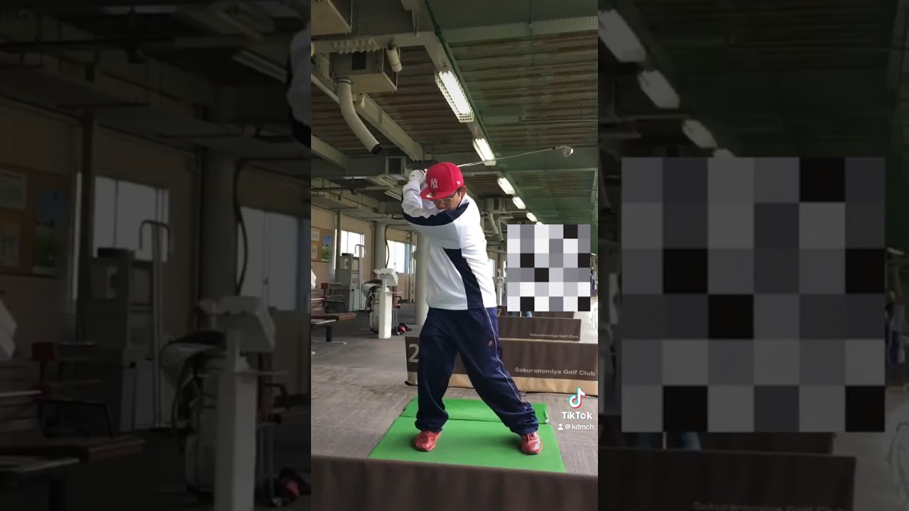 【初心者】全くのど素人が打ちっぱなしに行ってみたら！【ゴルフ】#shorts #ゴルフ #松山英樹