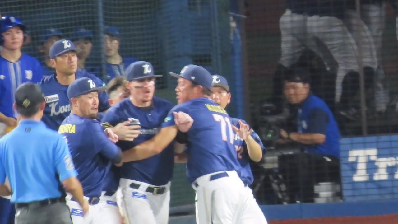 オースティン、筒香の死球にブチギレる