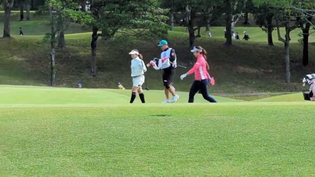 吉本ひかる  バンカーショット  伊藤園レディス 2024  女子ゴルフ JLPGA