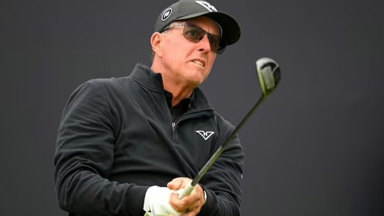 Phil Mickelson wasn't banned from Augusta despite sneaking after dark to steal item