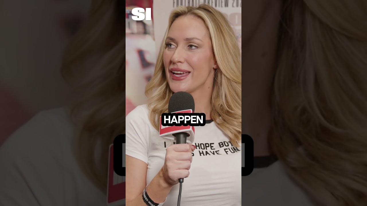 Paige Spiranac is Blocked by Phil Mickelson? ⛳️