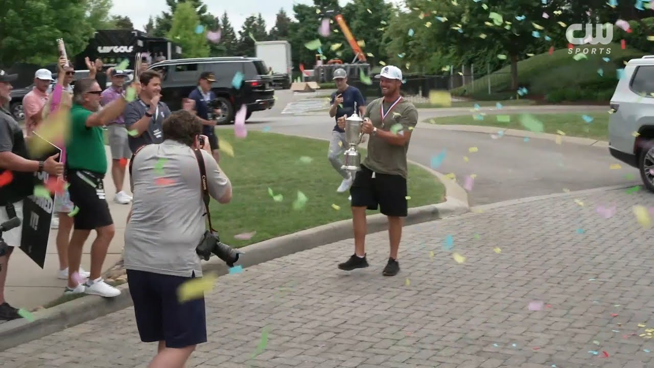 Bryson Dechambeau Arrives in Nashville after U.S. Open Win