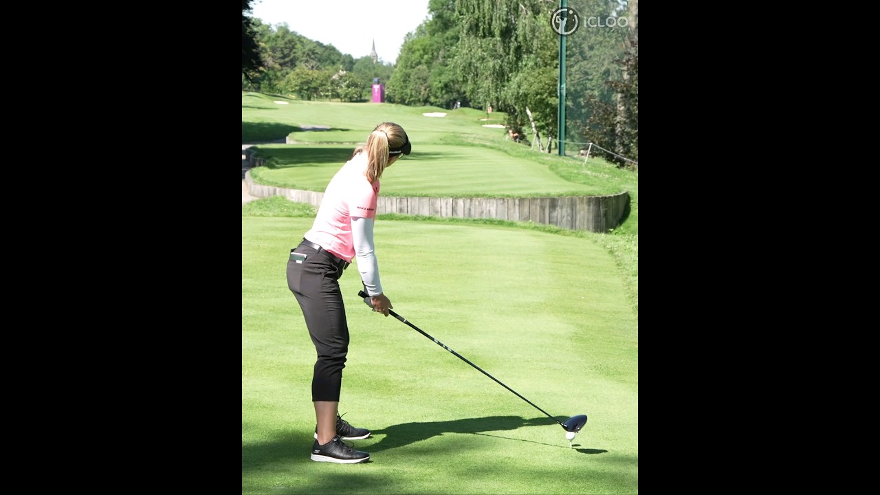 Always a confident swing #brookehenderson