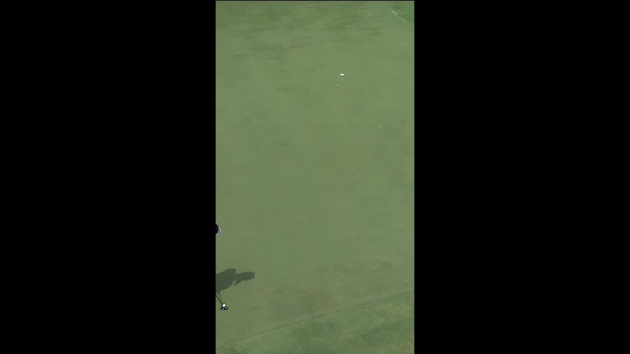 Ina Yoon draining an effortless looking birdie 😍