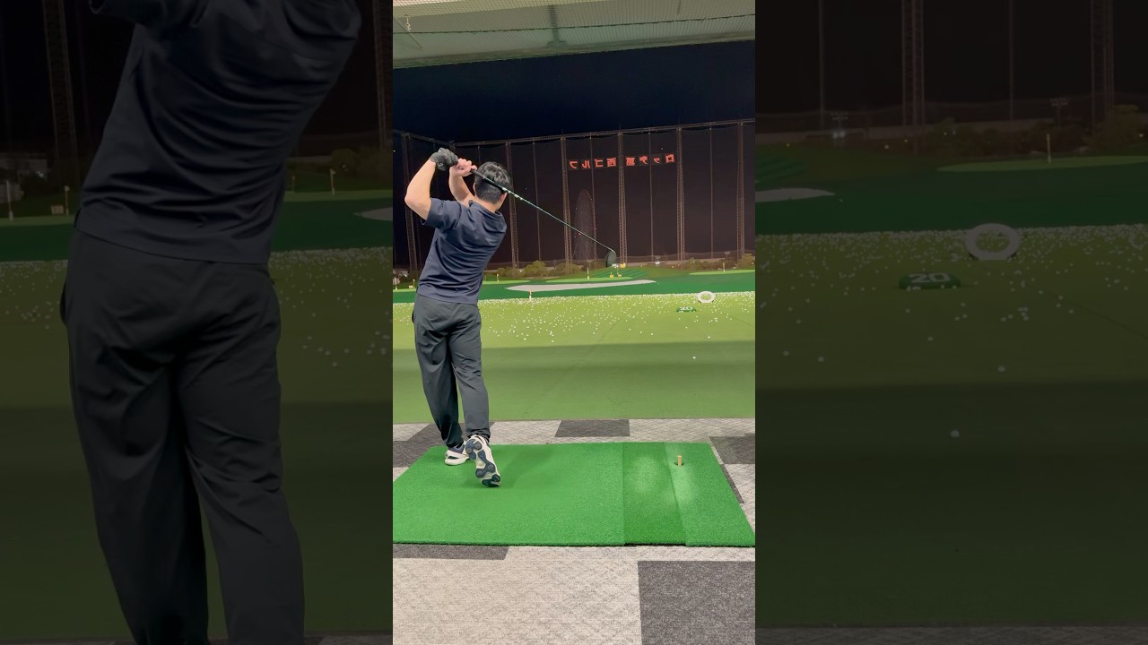 【ゴルフ】ドローで300ヤード #ゴルフ #マキロイ #300ヤード #ゴルフスイング #shorts