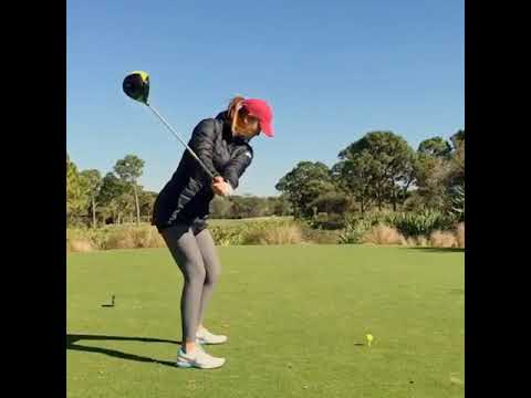 업다운 없이, 올라간 궤적 그대로 😍 미셸 위 드라이버 스윙 #골프뒷태 #꿀벅지 #美人ゴルファー #leggings #Beauty Gol #सुंदर गोल्फ खिलाड़ी