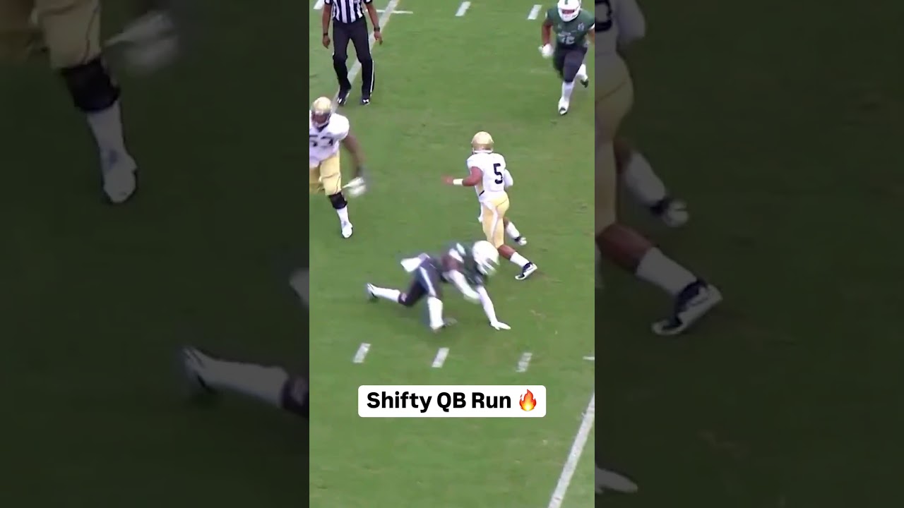 Justin Thomas was out there playing a video game 🎮 #georgiatech  #accfootball #collegefootball #cfb