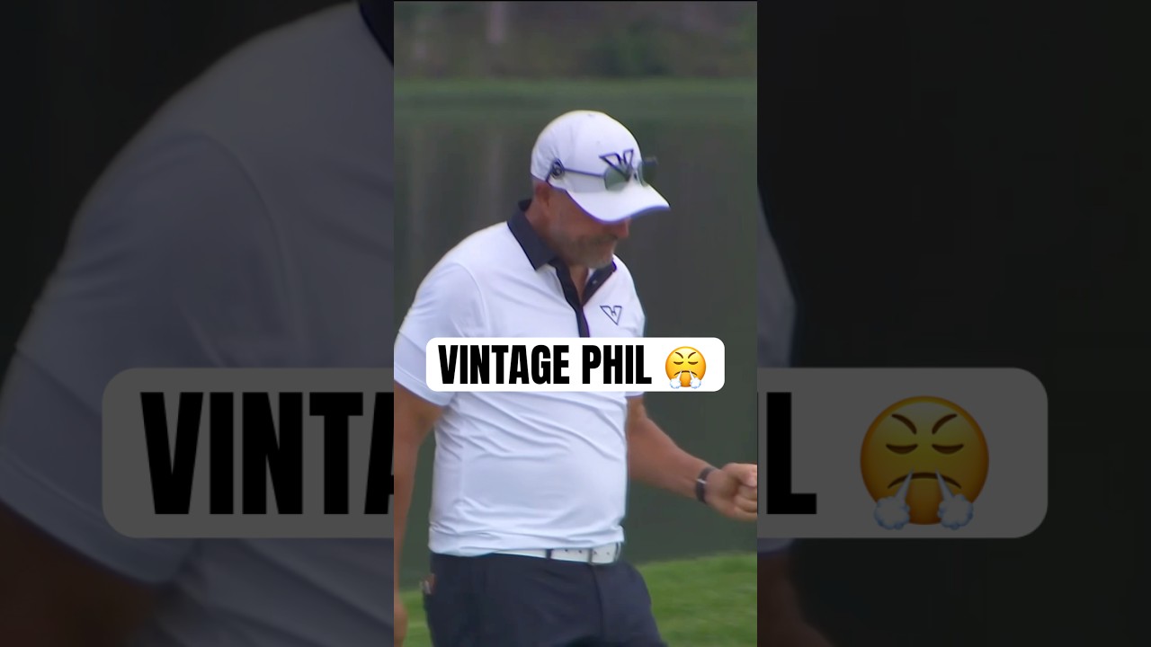 PHIL MICKELSON FROM 40 FEET OUT 😤 #golf #LIVGolf #philmickelson