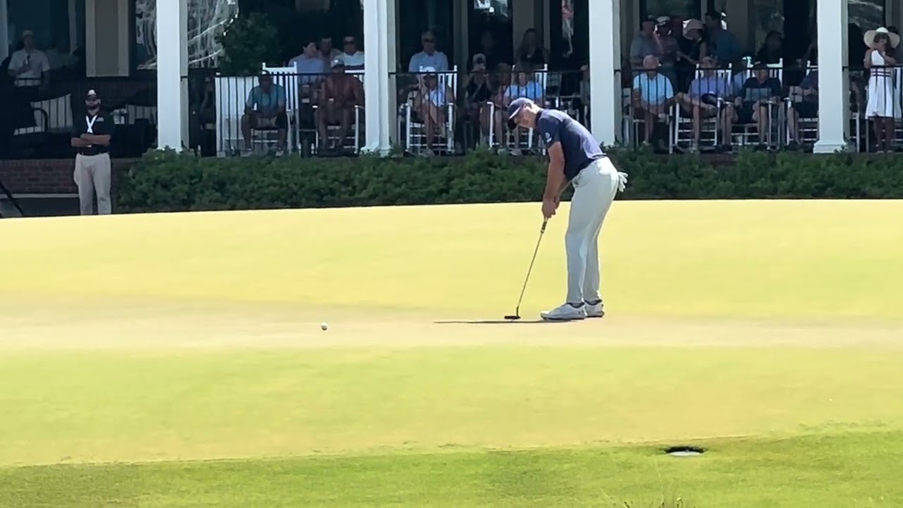 Jordan Spieth makes birdie on 18 in the third round of the 2024 US Open at Pinehurst