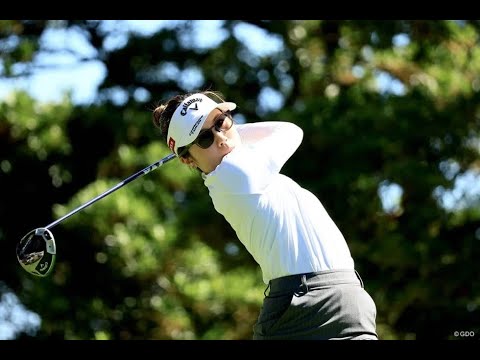 西村優菜、予選通過！遅いグリーンで粘りのパット