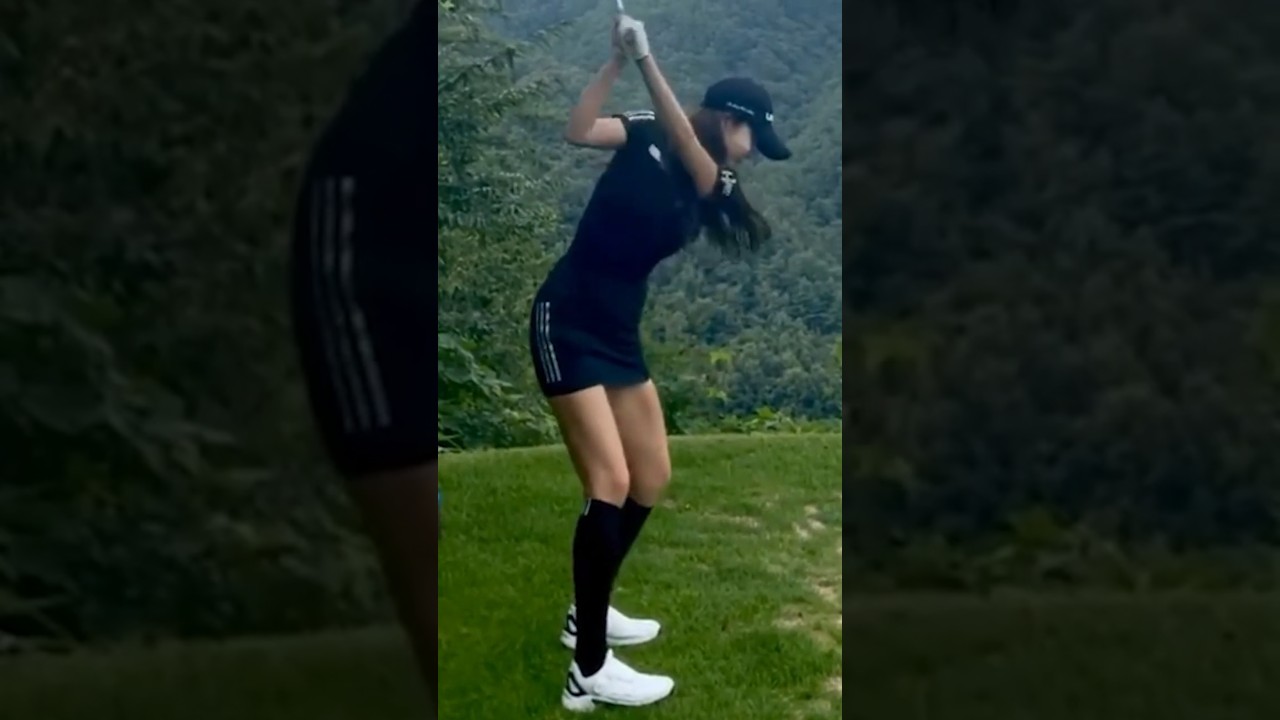 군더더기 없이 심플한 아이언샷 스윙.안신애프로_줌인스포츠TV #한국#대한민국#여자#프로#선수#KLPGA#미녀#미인#골퍼#골프#드라이버#슬로우모션#티샷#스윙#레슨