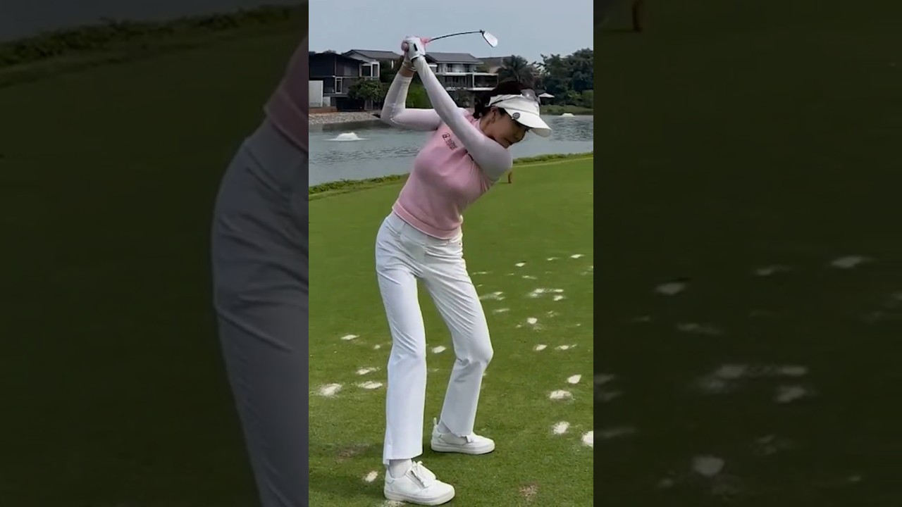 어떤 골프웨어도 잘 소화할 수 있는 핏이 좋은 안신애프로_줌인스포츠TV #한국#대한민국#여자#프로#선수#KLPGA#미녀#미인#골퍼#골프#드라이버#슬로우모션#티샷#스윙#레슨