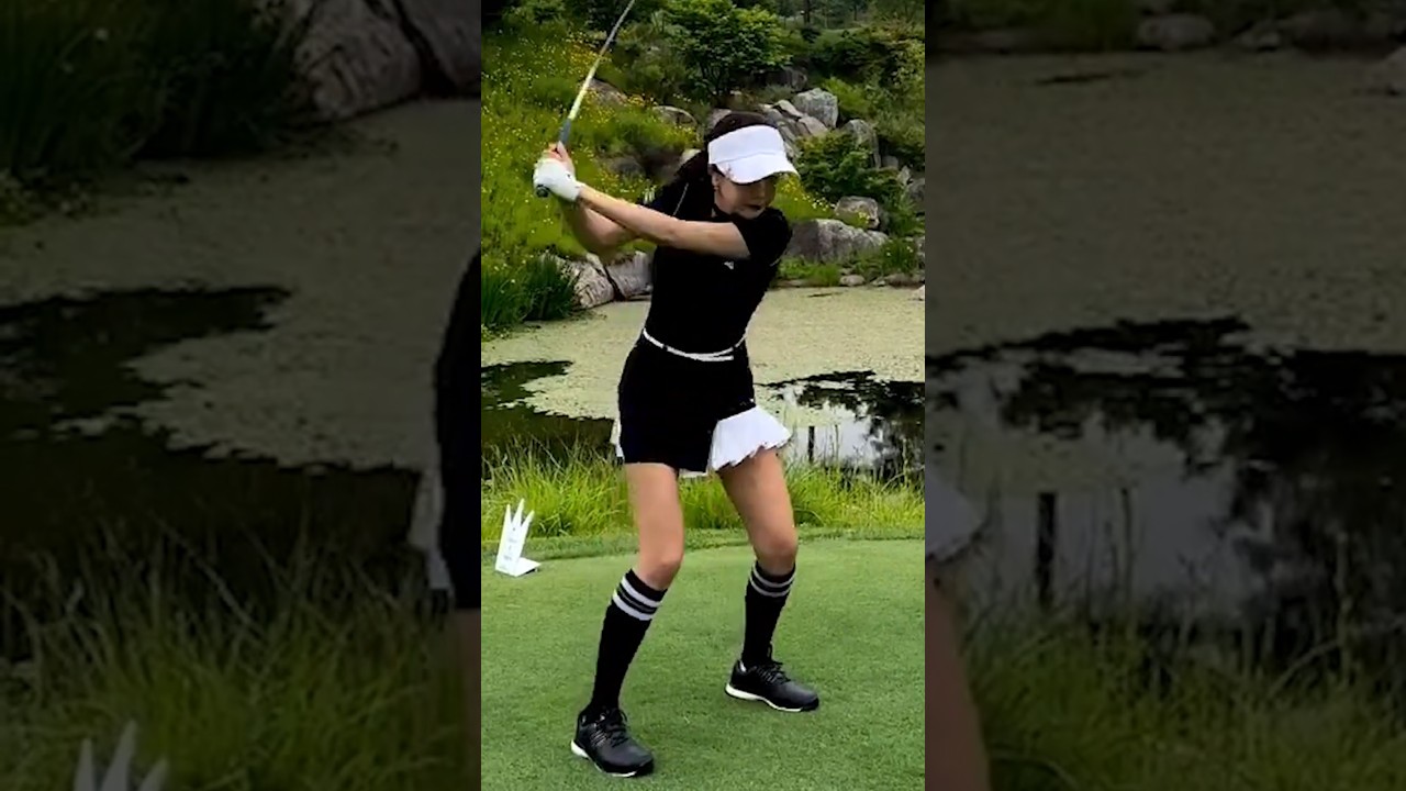 너무 예쁘다.블랙&화이트 골프웨어.안신애프로_줌인스포츠TV #한국#대한민국#여자#프로#선수#KLPGA#미녀#미인#골퍼#골프#드라이버#슬로우모션#티샷#스윙#레슨