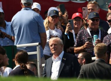 ルーク・ドナルドは、ドナルド・トランプのロリー・マキロイへのメッセージが、ヨーロッパチームの話題となったライダーカップにどのように影響を与えたかを明かした。