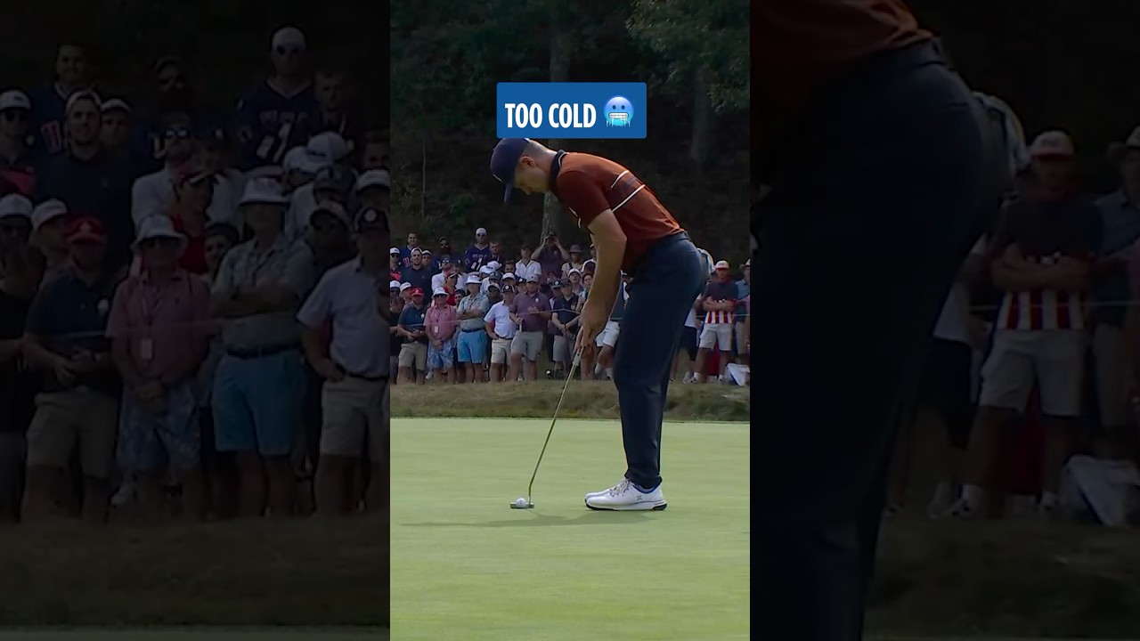 Rose is FARMING aura! 🥶