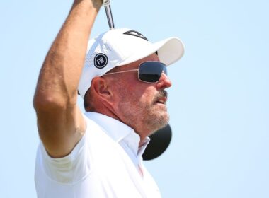 フィル・ミケルソンが9語のメッセージで虐待行為を止めた時、ゴルフファンが彼を応援した