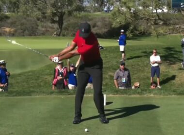 Tiger Woods Iron Swing in Super Slow-Mo,  Slow-Mo in loop