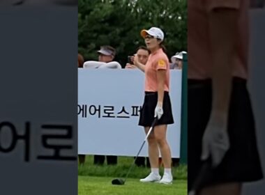 갑자기 어드레스 풀고 한숨 깊게 내쉬는 이유는? 미녀골퍼 안송이프로_K-GOLFTV #한국#대한민국#여자#프로#선수#KLPGA#미녀#미인#골퍼#골프#드라이버#슬로우모션#티샷#스윙