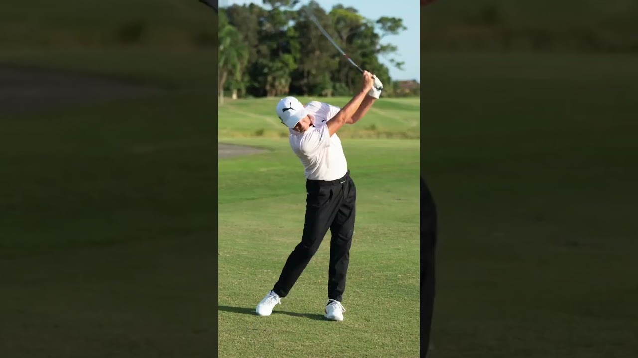 Here we go🏌️‍♂️... #rickiefowler #cobragolf #golf