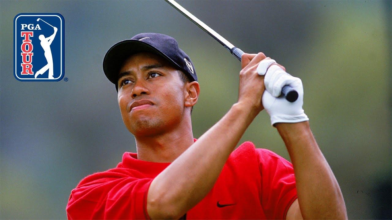Tiger Woods' best shots from 2000
