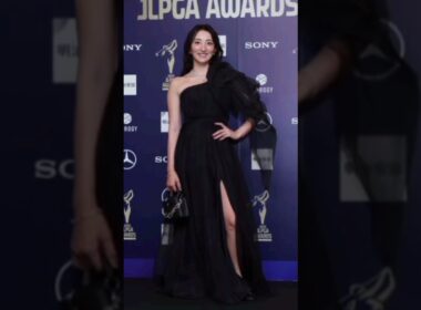 ①「まるで女優…✨ 脇元華、JLPGAアワードで見せた“素顔の笑顔”」②「この一言で空気が変わった…📸 脇元華を笑顔にした声の正体」