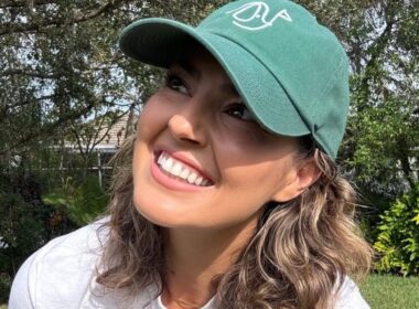 Amanda Balionis & Michelle Wie Take on the Hilarious ‘Hot Mess’ Challenge! 🤣Fans Can’t Stop Laughing