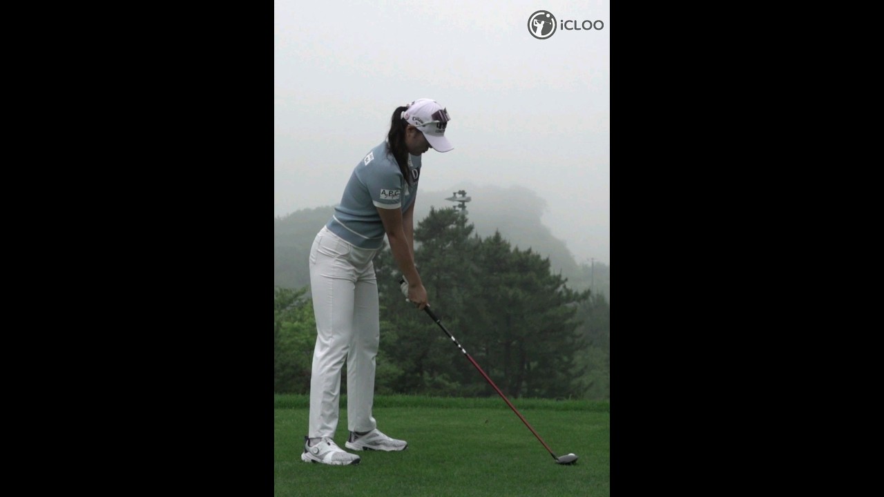 What a swing! Minsun Kim