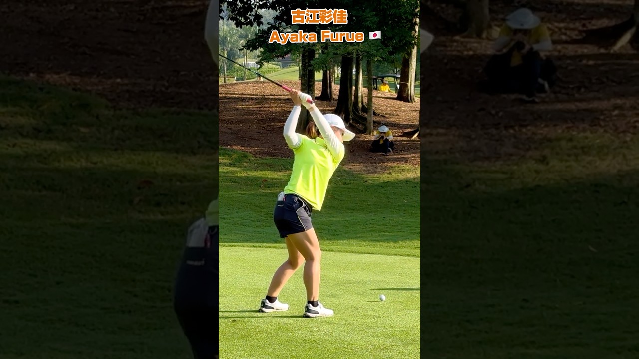 スローで見るFW❗️切り返しの「ゆったりリズム」と「低い位置から拾う」神業インパクト❣️【古江彩佳】