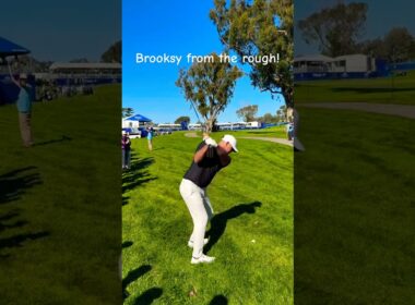 Brooks Koepka Makes This Rough Look Easy 😮