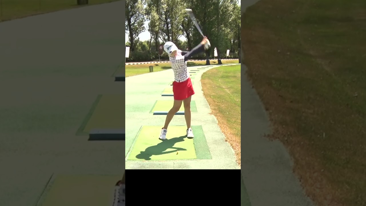 ダフってしまう人におすすめの練習法 #アイアン  #ゴルフレッスン #三浦桃香 #女子ゴルフ #golf