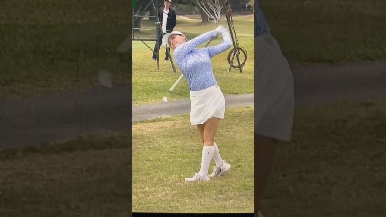 【ダイキンオーキッドレディス】新垣比菜　ピンをかすめるアイアンショット #ゴルフ #golf #アイアンショット