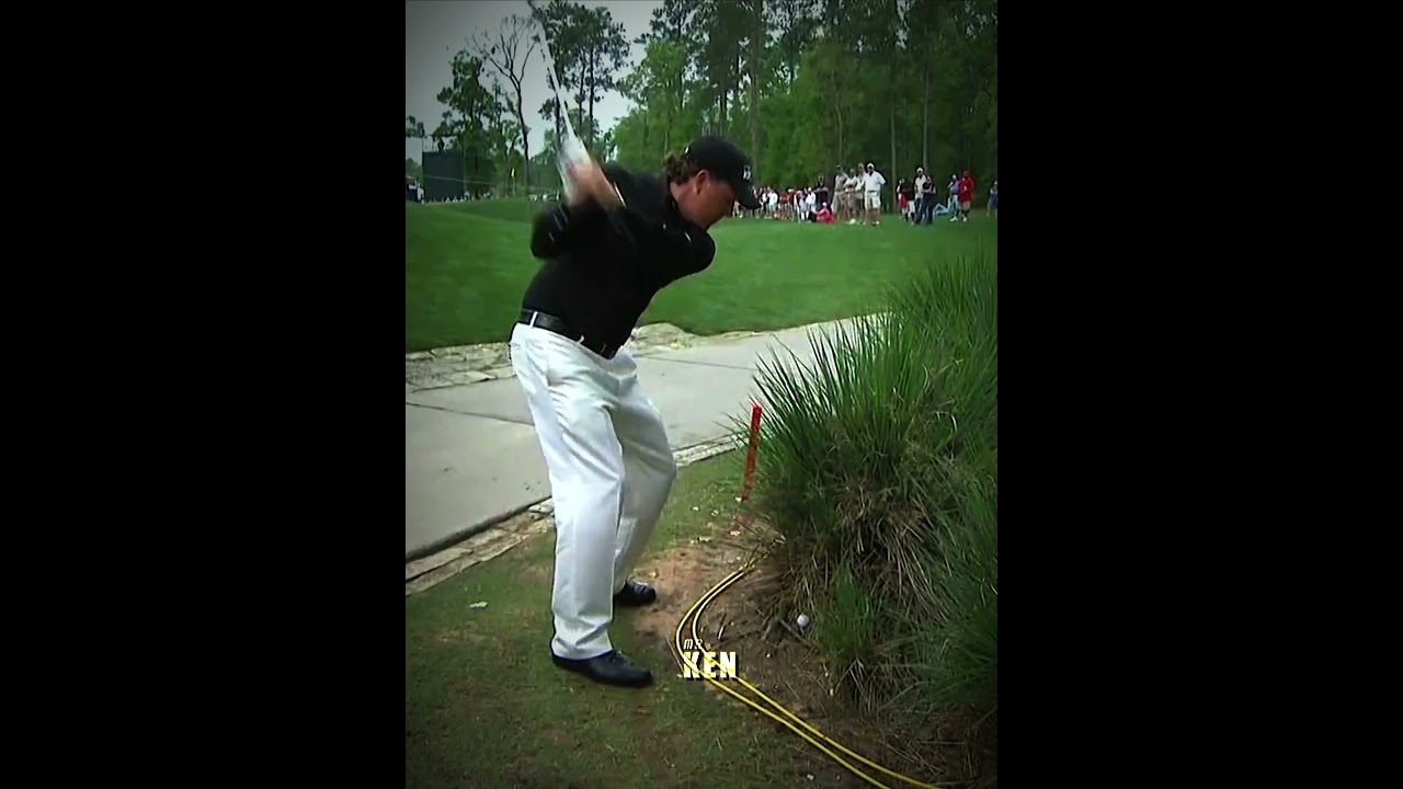 Đánh Một Quả Bóng Golf Nhưng Hai Quả Bay Ra Và Không Ai Hiểu Chuyện Gì 😭🔥