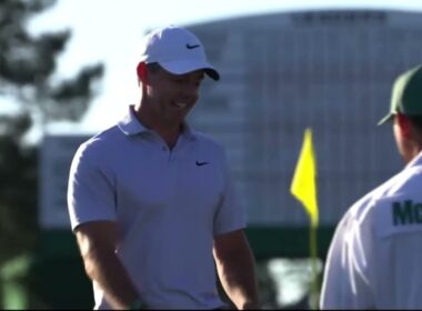 Rory McIlroy UNBELIEVABLE CHIP IN!! - Hole 17 The Masters 2026 Round 2