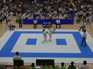 2023年IH 空手道 女子 個人組手 1回戦 鈴木愛渚 宇都宮商(栃木) vs 重本ゆず 鳥取城北(鳥取)